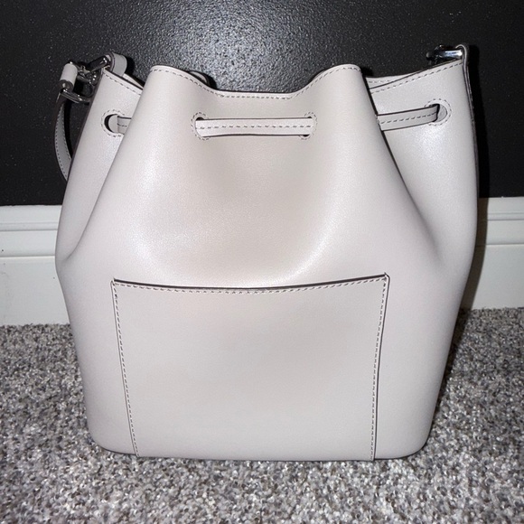 Michael Kors gray drawstring bucket bag with shoulder strap - Picture 4 of 12